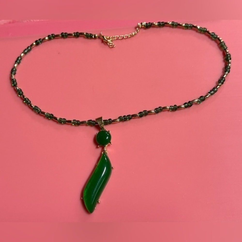 Green Jade Pendant Necklace